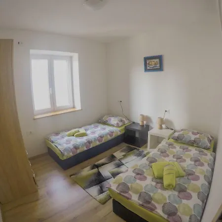 Prenocisca Rusjan Apartment Rence Exterior photo